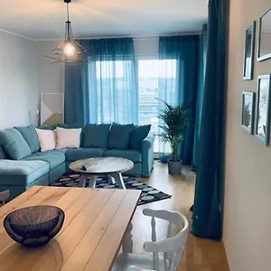 5th Floor Big Balkoon Near Park And Baltic Sea Nice View Privat Parking Place Gdańsk